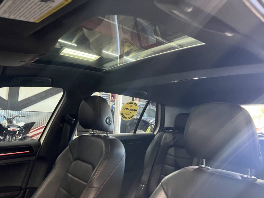 2017 Volkswagen GTI Image 22