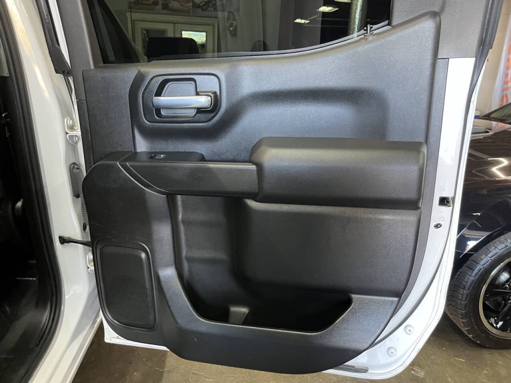 2021 Chevrolet Silverado 1500 Image 13