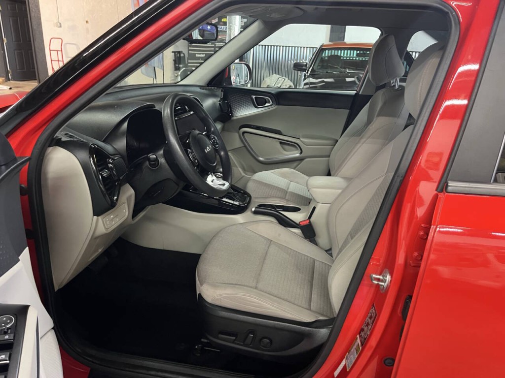 2022 Kia Soul Image 17