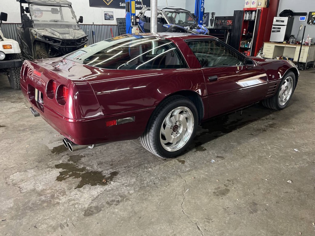 1993 Chevrolet Corvette Image 8