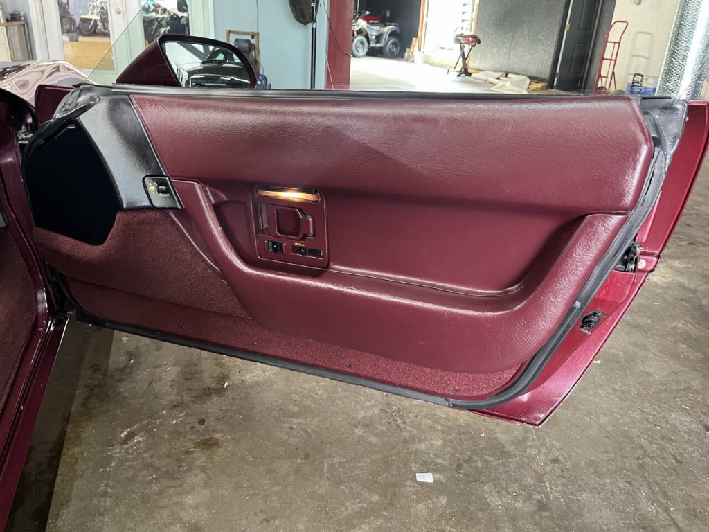 1993 Chevrolet Corvette Image 10