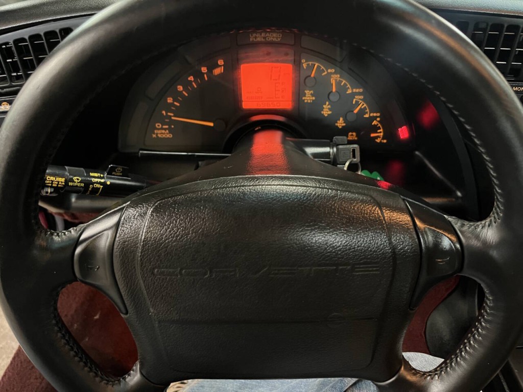 1993 Chevrolet Corvette Image 16