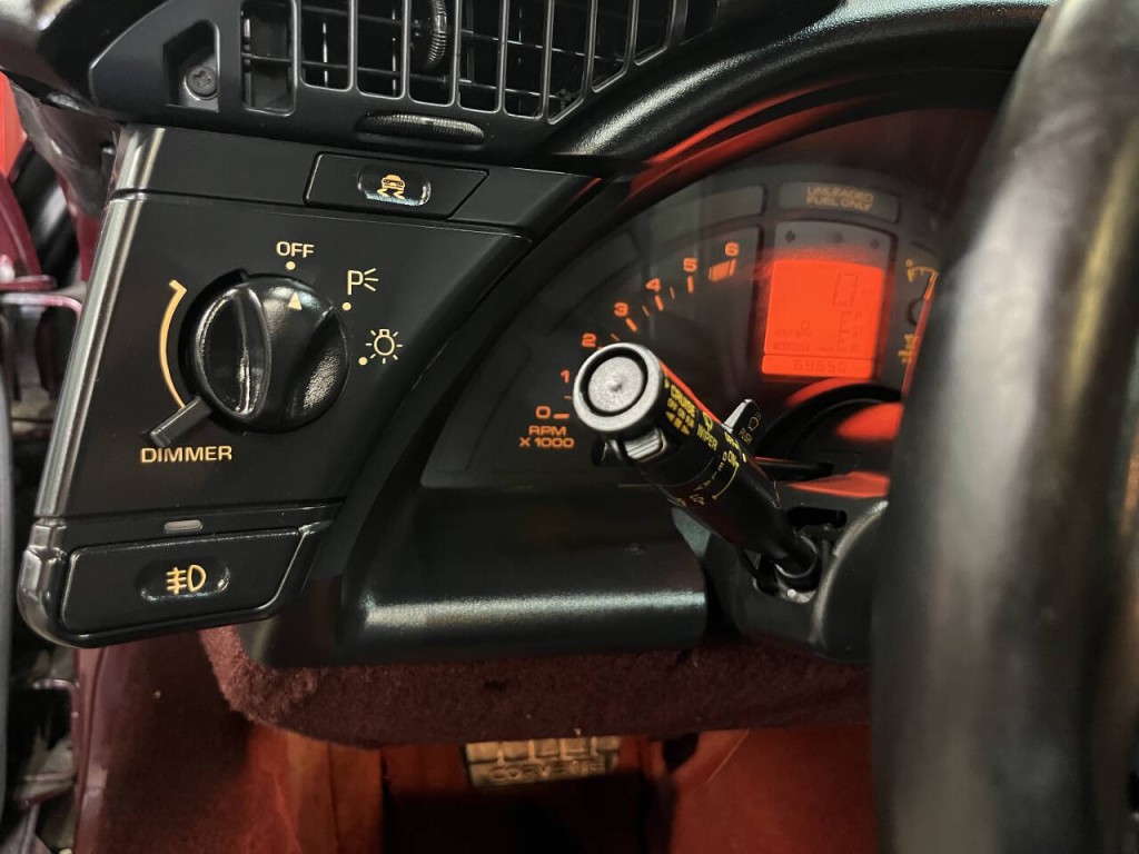 1993 Chevrolet Corvette Image 17