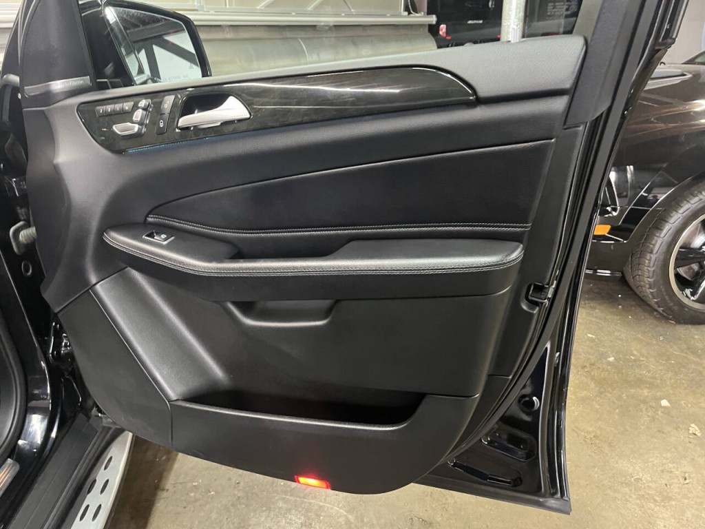 2018 Mercedes-Benz GLS-Class Image 11