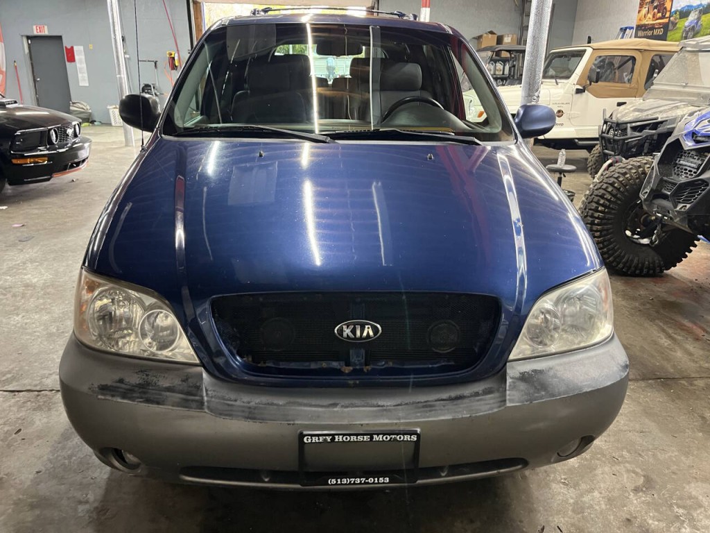 2005 Kia Sedona Image 4