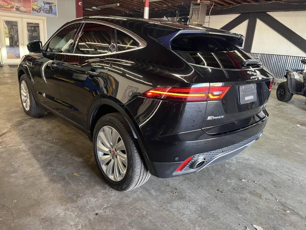 2018 Jaguar E-pace Image 6