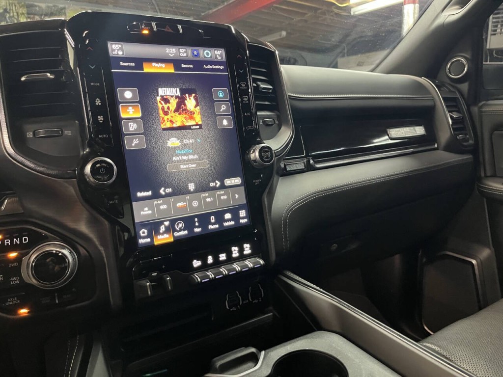 2022 RAM 2500 Image 15