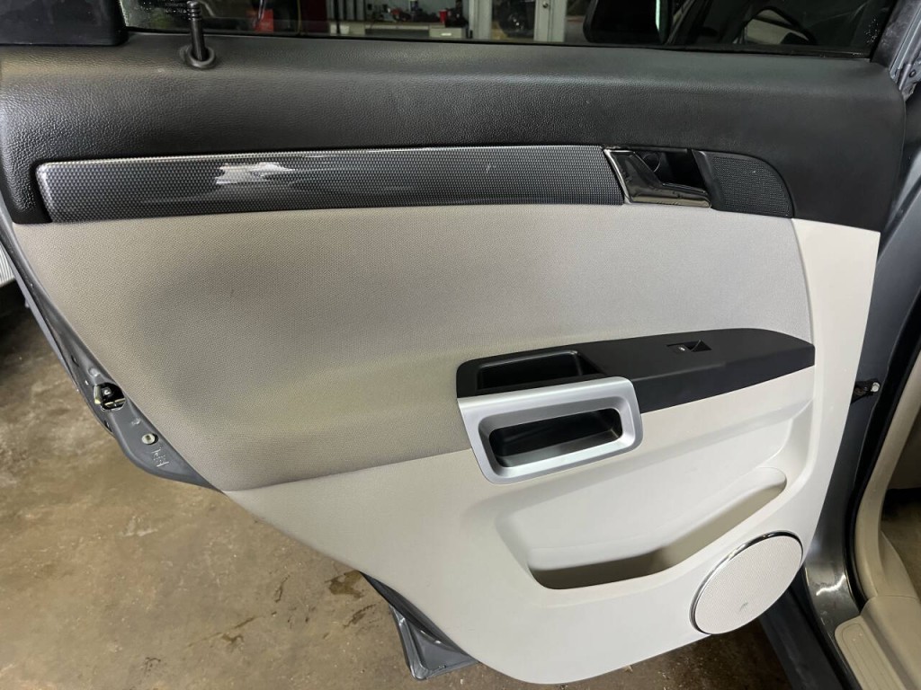 2009 Saturn Vue Image 16