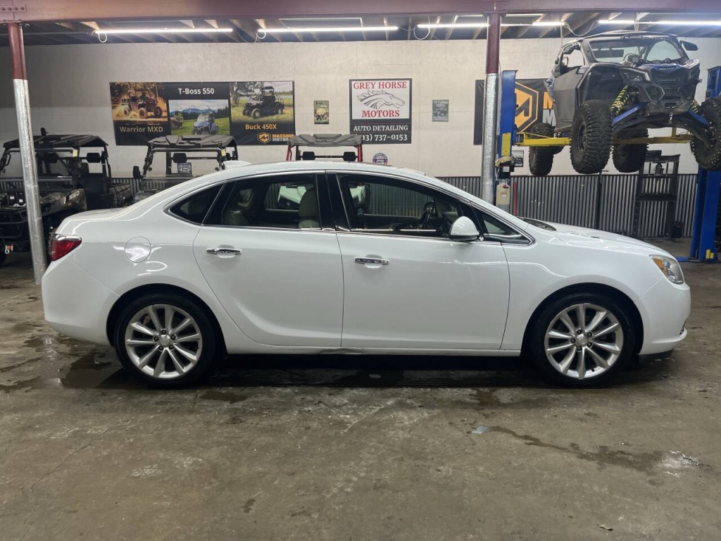 2015 Buick Verano Image 2