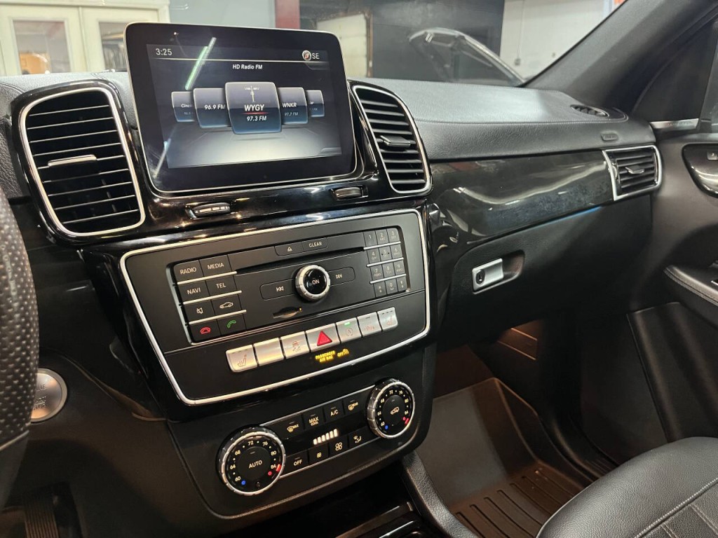 2017 Mercedes-Benz GLS-Class Image 18