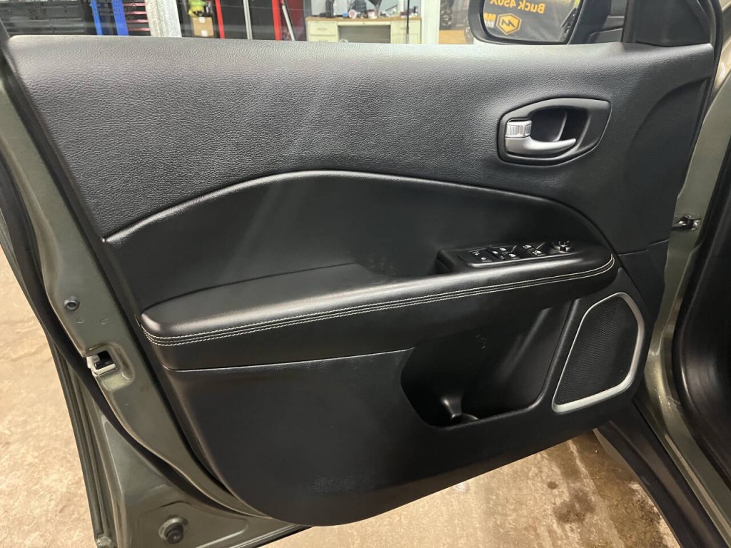 2021 Jeep Compass Image 18