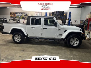 Image for 2022 Jeep Gladiator Sport S Crew Cab 5.0 ft. SB ID: 7056935
