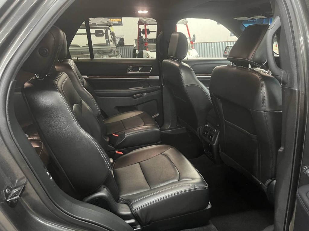 2018 Ford Explorer Image 10