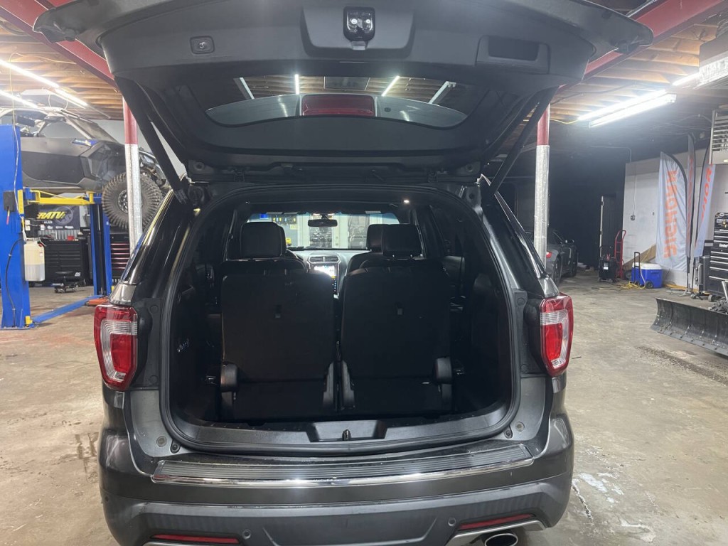 2018 Ford Explorer Image 11
