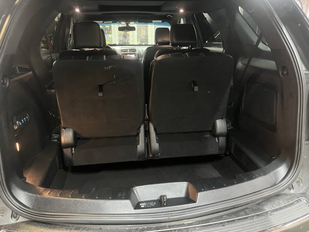 2018 Ford Explorer Image 12