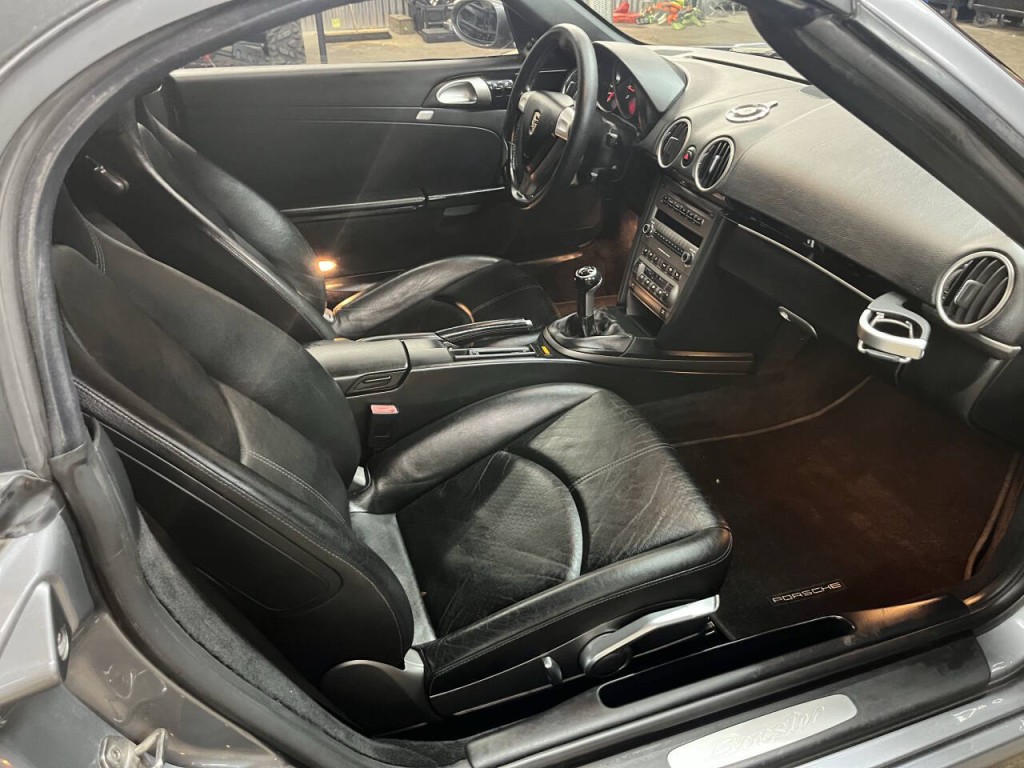2006 Porsche Boxster Image 9