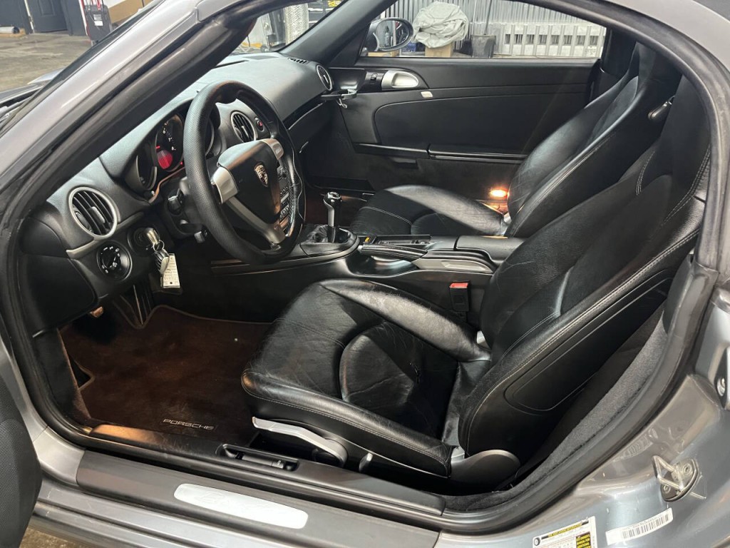 2006 Porsche Boxster Image 12