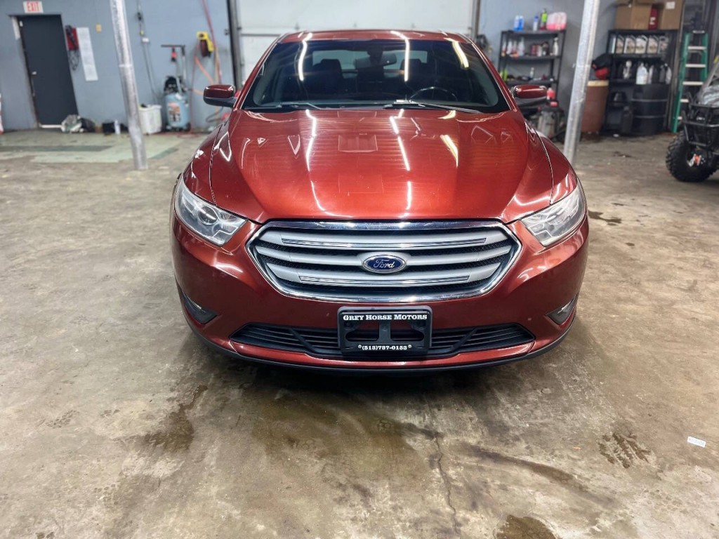 2014 Ford Taurus Image 4