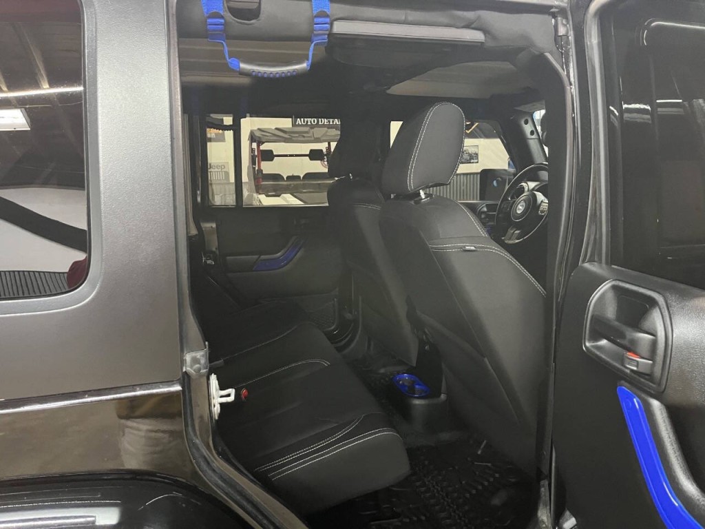 2018 Jeep Wrangler Image 11