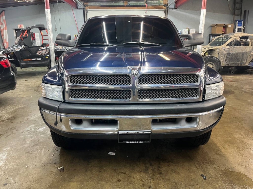 2002 Dodge Ram 2500 Image 4