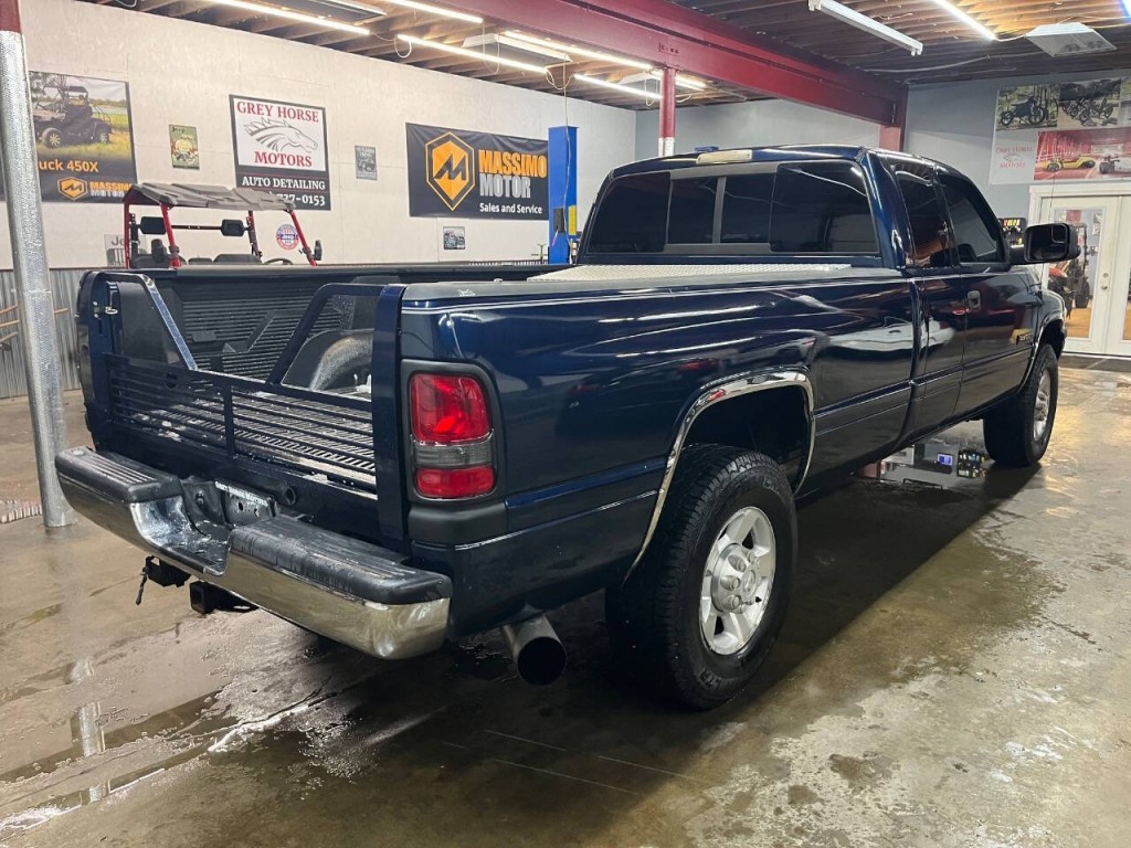 2002 Dodge Ram 2500 Image 8