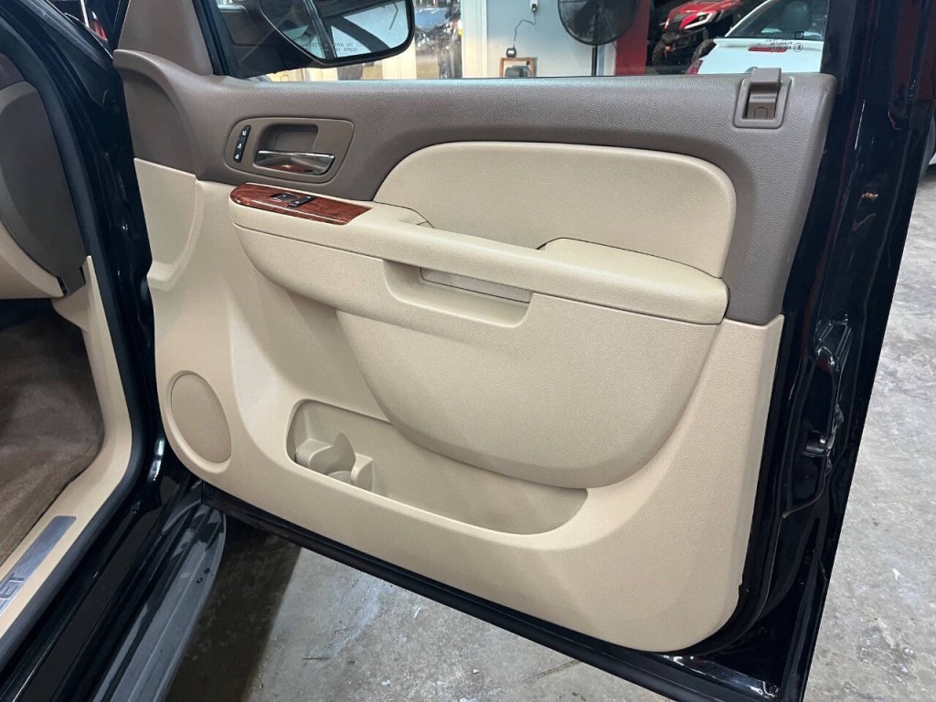 2014 Chevrolet Tahoe Image 10