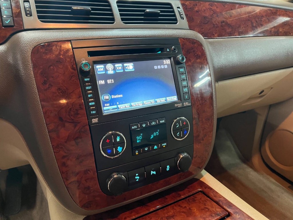 2014 Chevrolet Tahoe Image 19