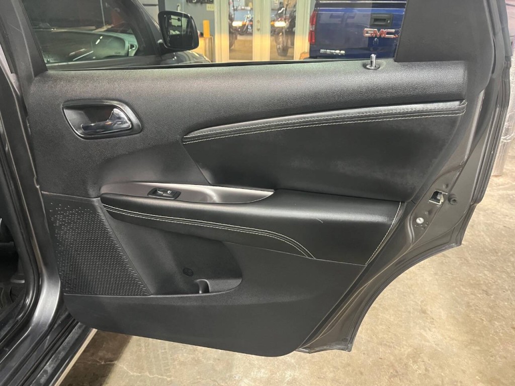 2015 Dodge Journey Image 11