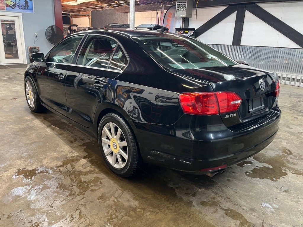 2013 Volkswagen Jetta Image 6