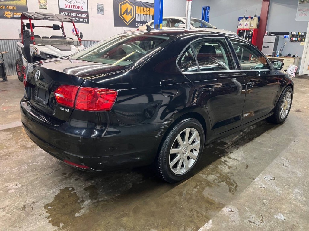 2013 Volkswagen Jetta Image 8