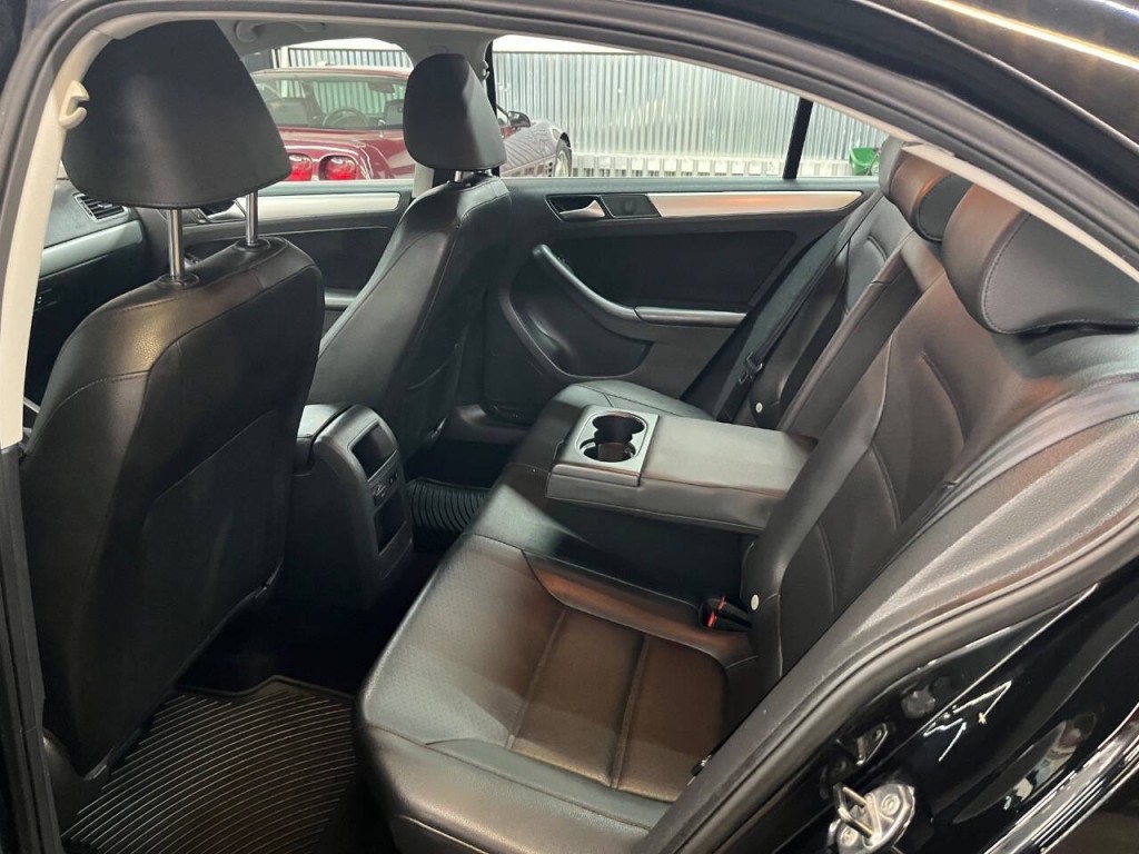 2013 Volkswagen Jetta Image 15