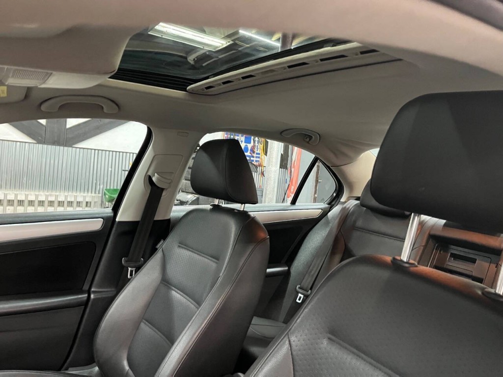 2013 Volkswagen Jetta Image 19