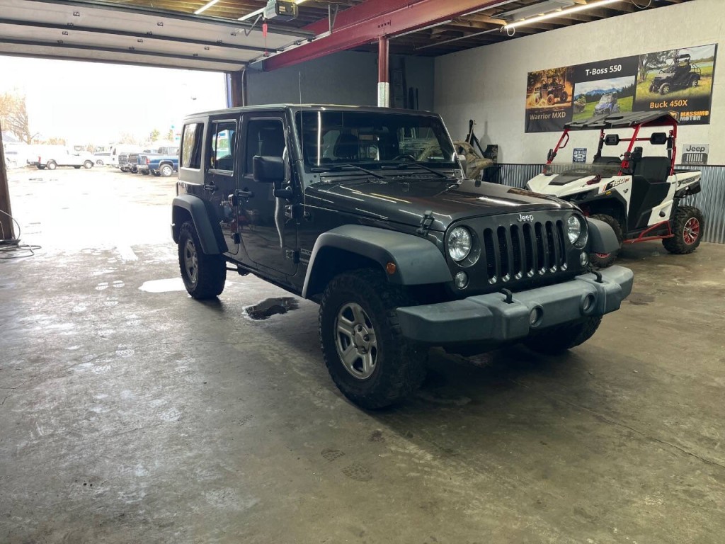 2017 Jeep Wrangler Unlimited Image 2