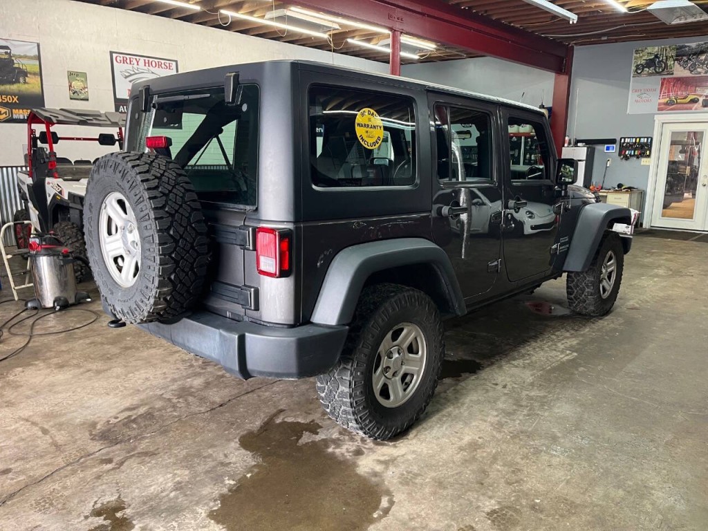 2017 Jeep Wrangler Unlimited Image 8