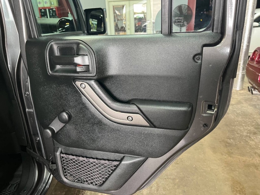 2017 Jeep Wrangler Unlimited Image 12