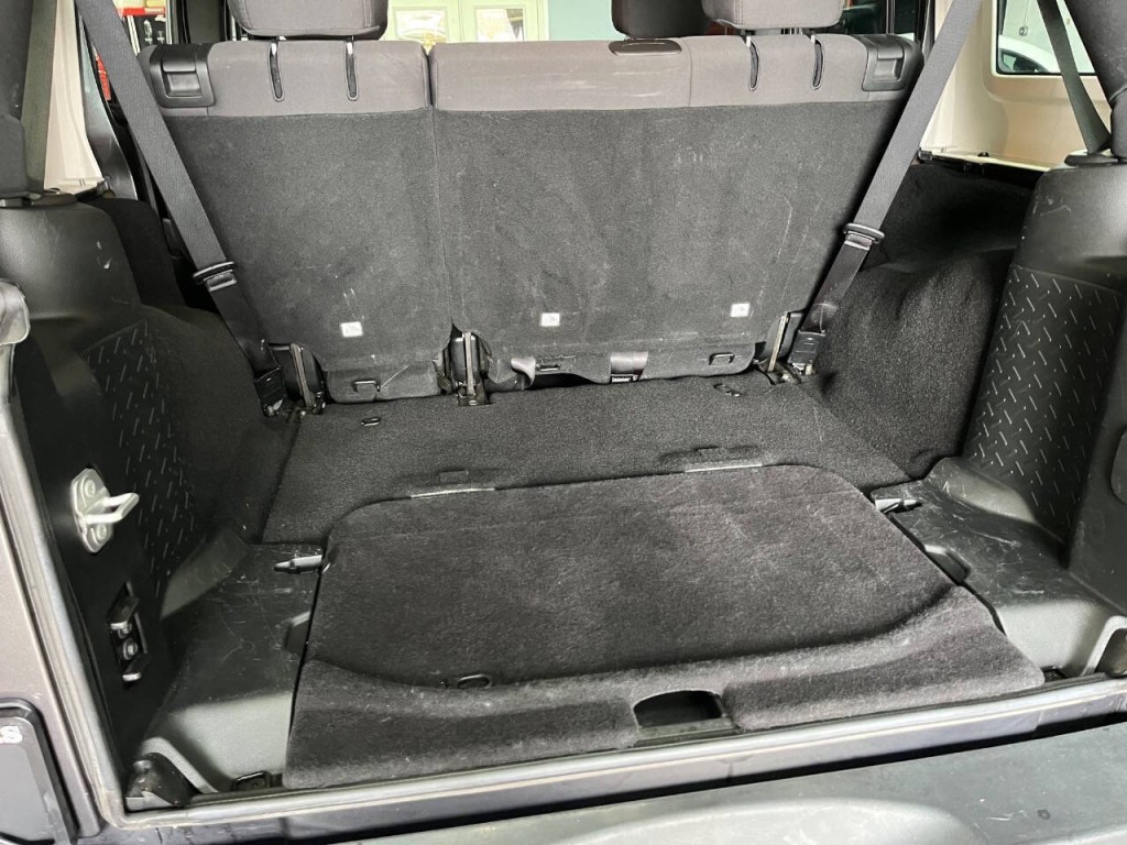 2017 Jeep Wrangler Unlimited Image 14