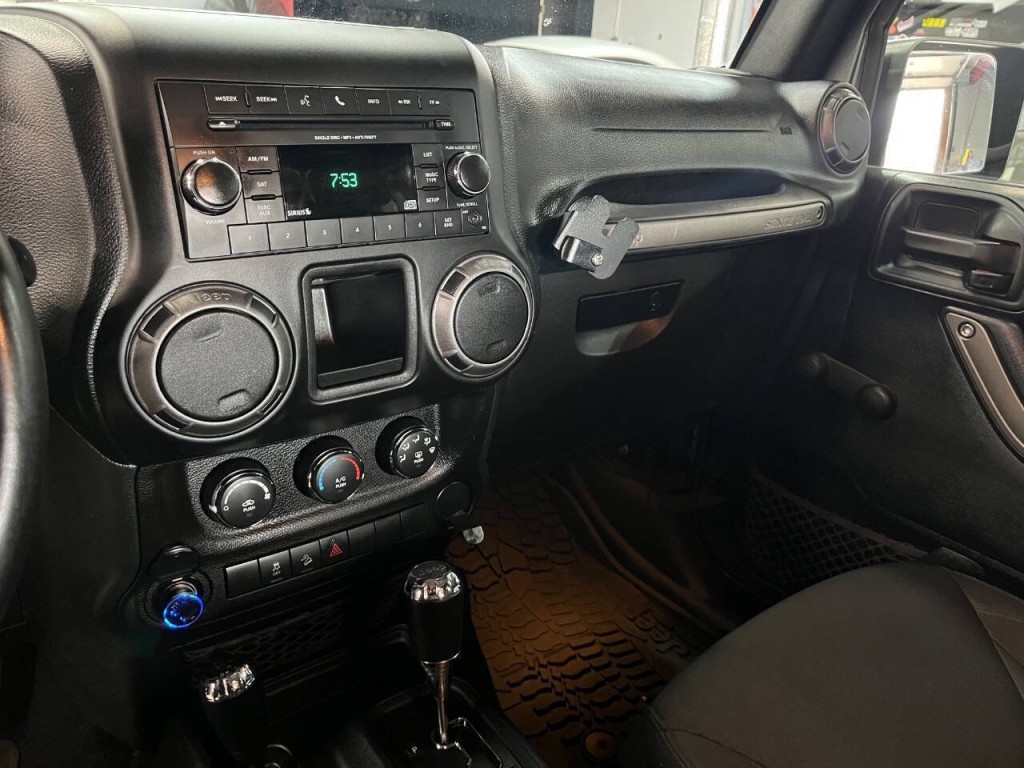 2017 Jeep Wrangler Unlimited Image 17