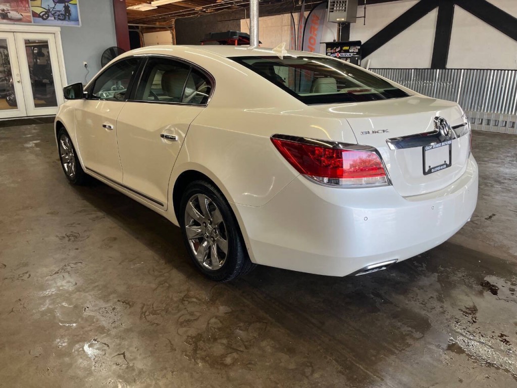 2011 Buick LaCrosse Image 7
