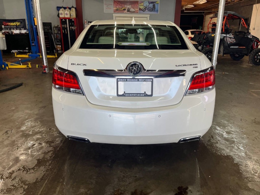 2011 Buick LaCrosse Image 8
