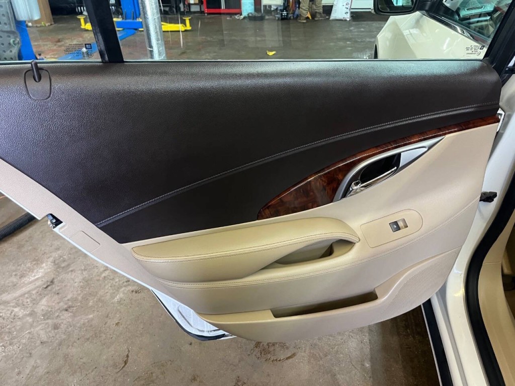 2011 Buick LaCrosse Image 17