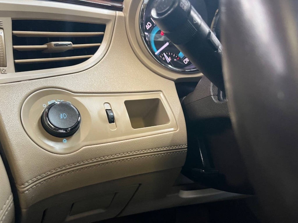 2011 Buick LaCrosse Image 31