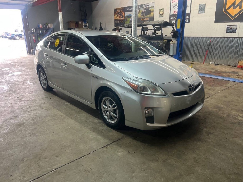 2011 Toyota Prius Image 2