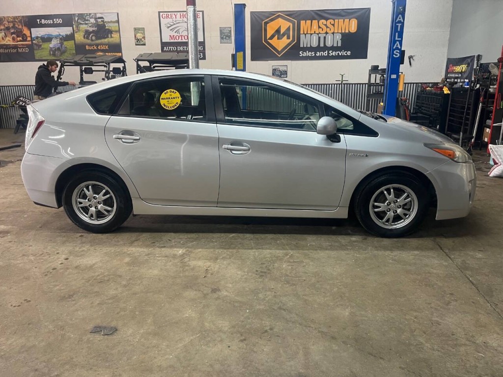 2011 Toyota Prius Image 3
