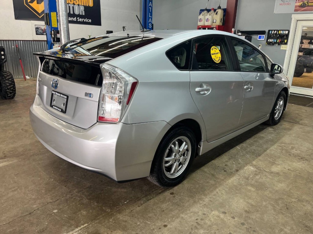 2011 Toyota Prius Image 8