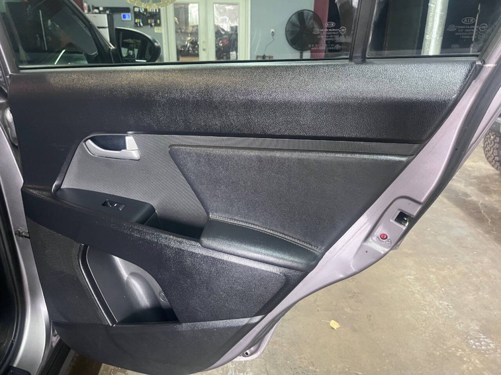 2012 Kia Sportage Image 12