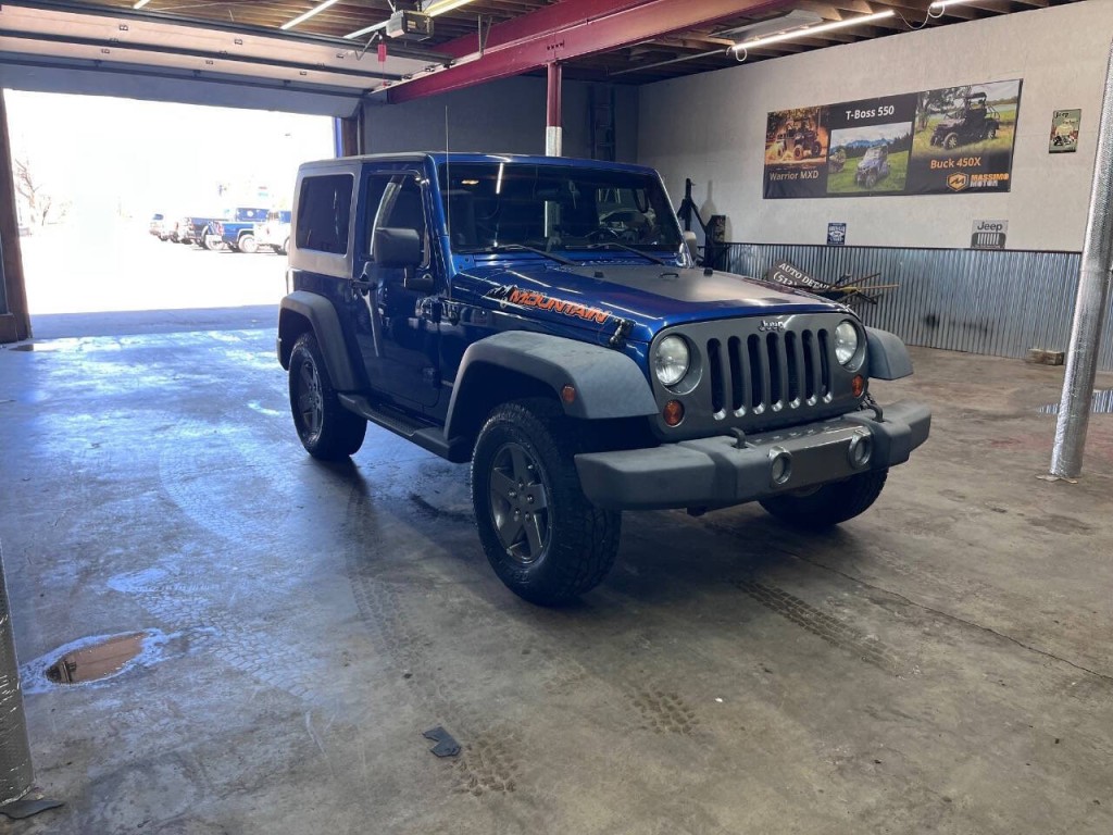 2010 Jeep Wrangler Image 2