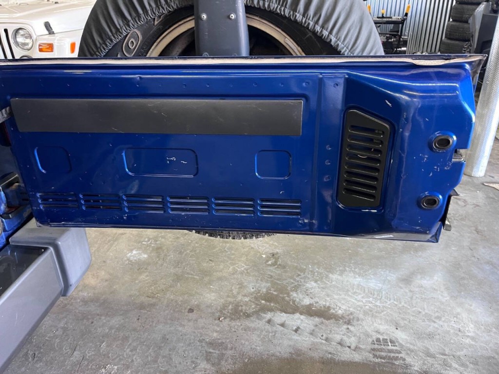 2010 Jeep Wrangler Image 13