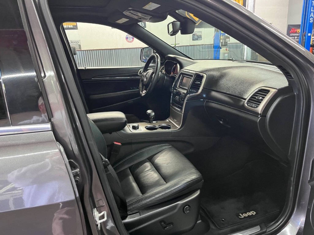2014 Jeep Grand Cherokee Image 9