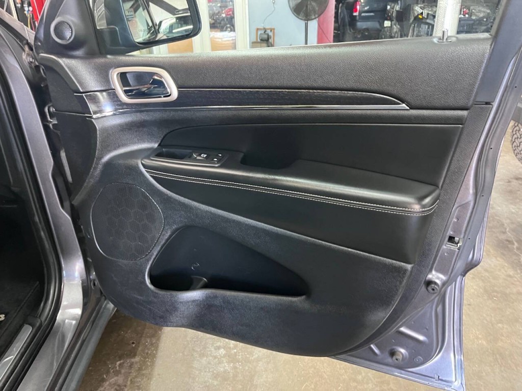 2014 Jeep Grand Cherokee Image 10