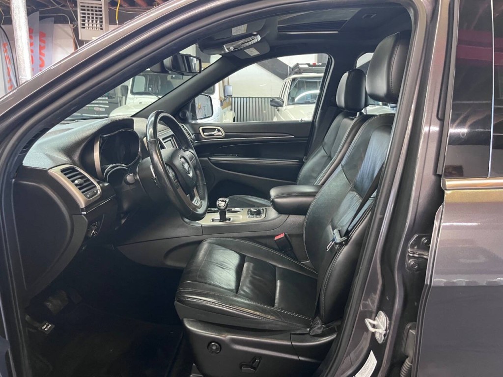 2014 Jeep Grand Cherokee Image 17